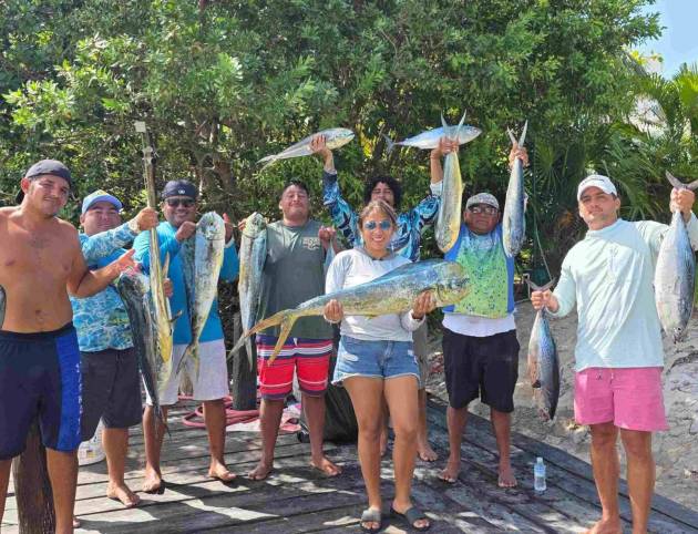 Pesca en barco privado en Cancún
